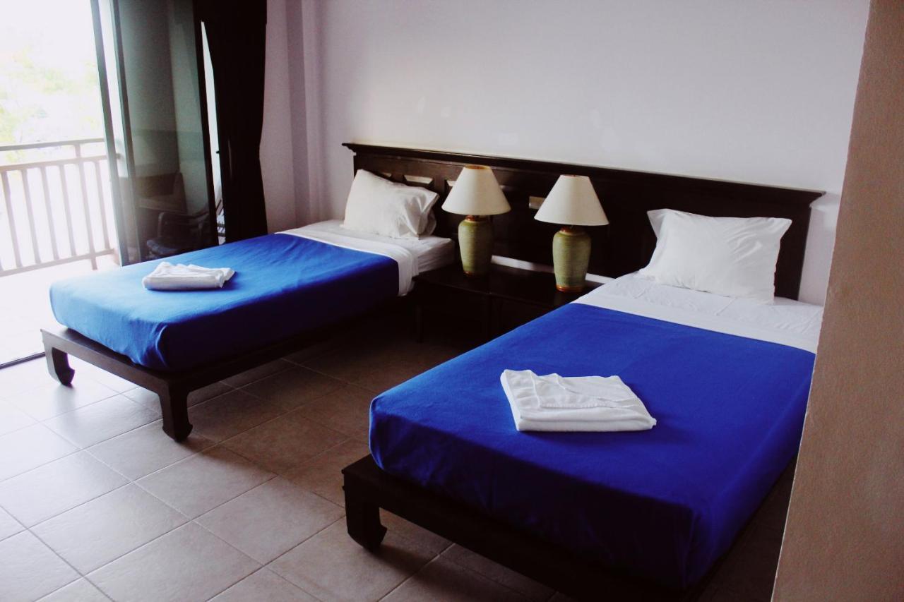 Bodega Phuket Patong (Adults Only) Albergue Exterior foto